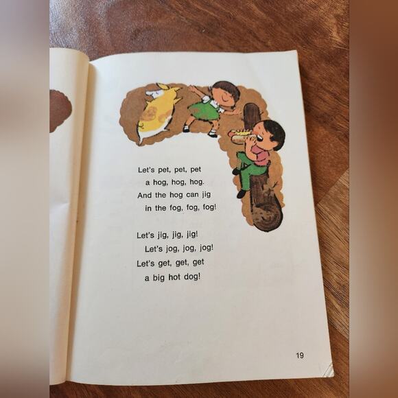 A Hen in a Fox’s Den SRA Basic Reading Series Level B  91 Pages vintage 1965 - Picture 6 of 6